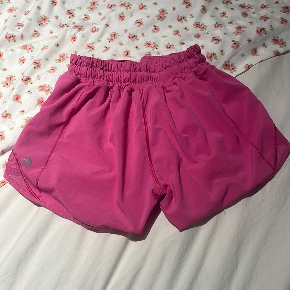sonic pink hotty hot lulu shorts